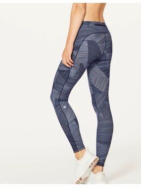 lululemon athletica Navy Geometric Print speed up crop 21”